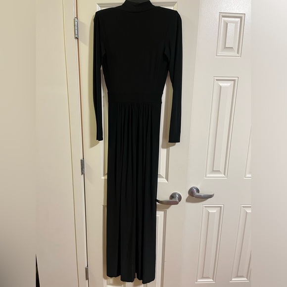 Black Medium Fashion Nova Long sleeve dress - Picture 3 of 3